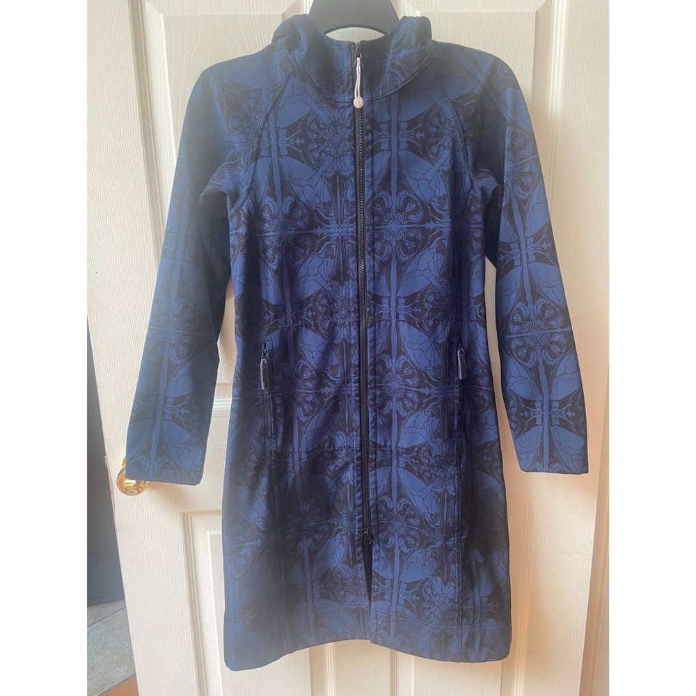LULULEMON OG “Angels in the Snow” Apres Yoga Jacket-Black/Blue print. Sz 2. RARE